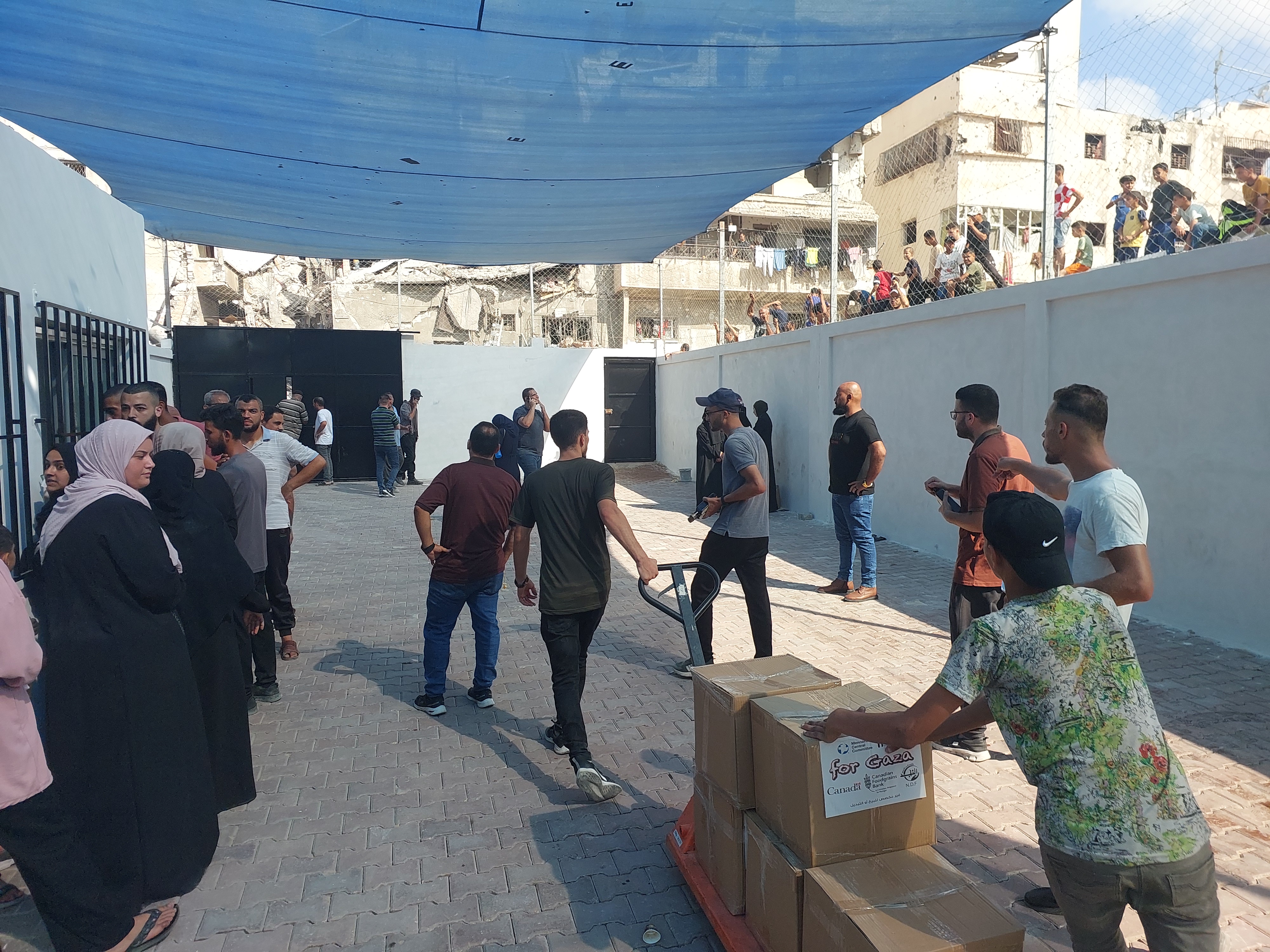 MCC partner Al-Najd Developmental Forum delivered 930 food parcels to the Holy Family Church in Gaza which were distributed on August 13–14, 2024.