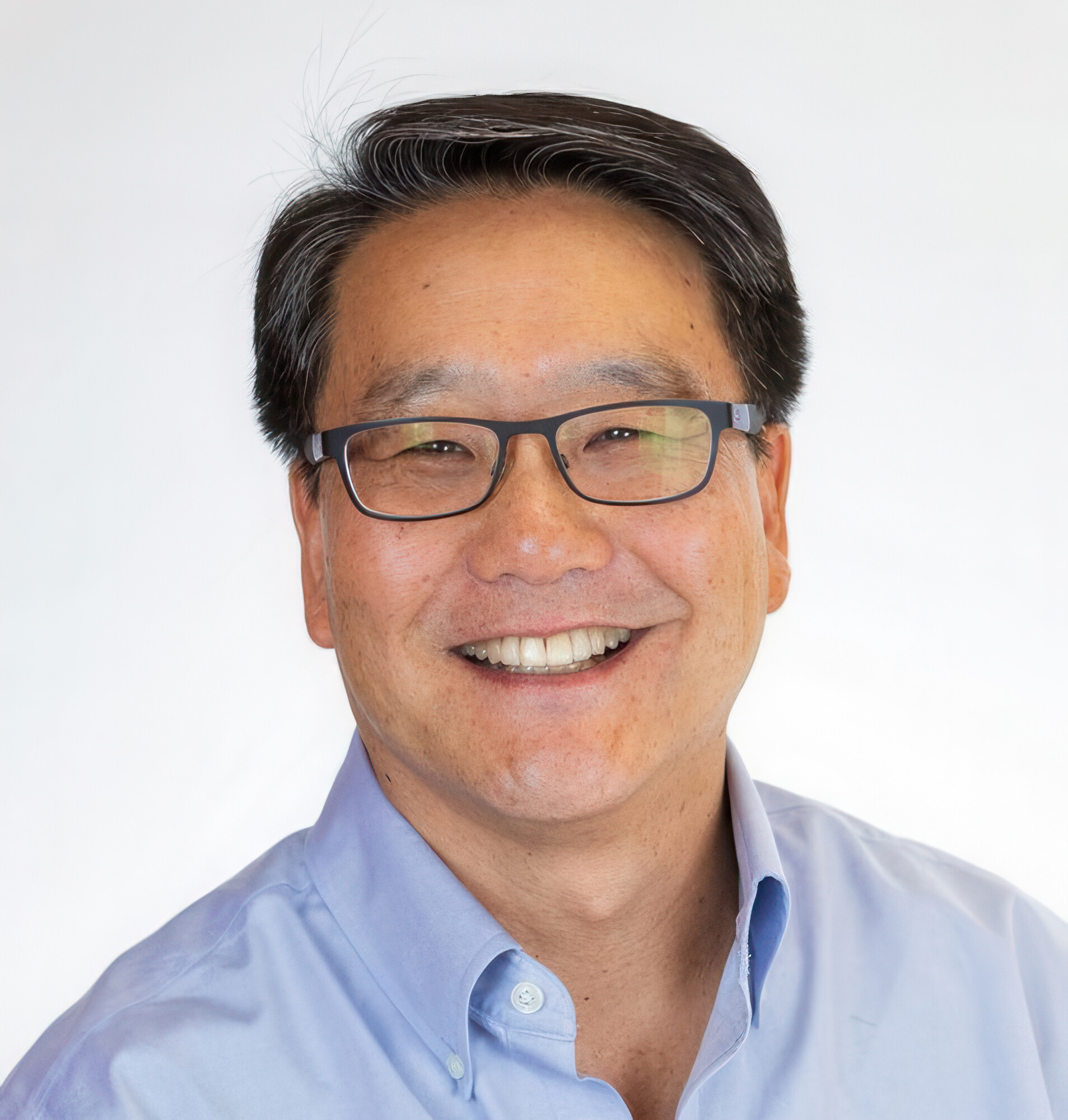 Kenneth H. Kim has been appointed new MCC Canada executive director, effective March 3, 2025. He previously served as interim executive director of World Renew for a year and a half, and director of d