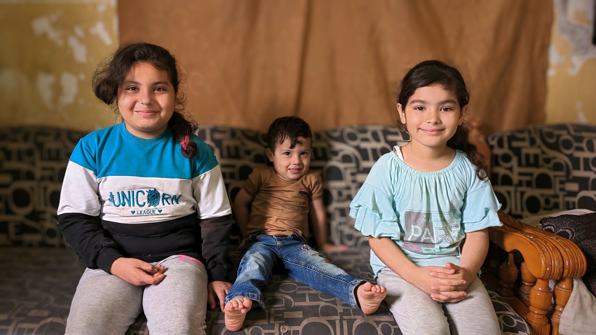 The children* of a beneficiary receiving cash assistance in Daouk—an informal settlement in Beirut, Lebanon.


*Names withheld for security purposes.